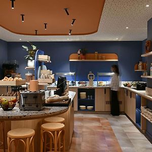 Ibis Styles Charleroi Airport Aero 44